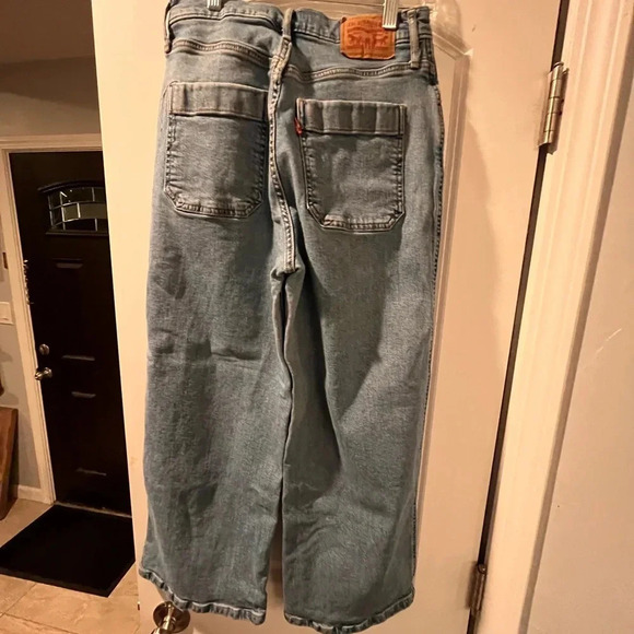 Levi’s Jeans - Size 28 - Picture 4 of 7